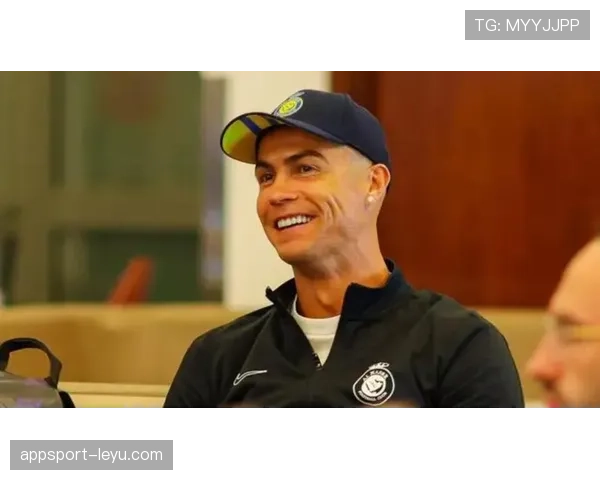 体育记者如何转型？C罗中国行带来新挑战，资深记者亲述应对之道