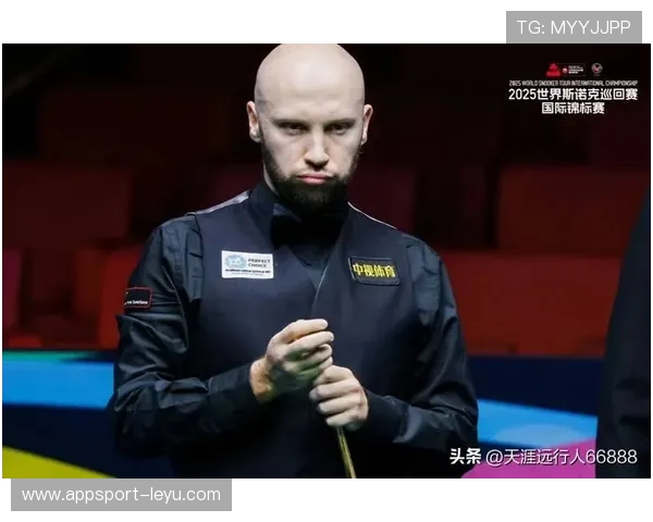 马奎尔赛场表现稳健，关键战役展现冠军级稳定性