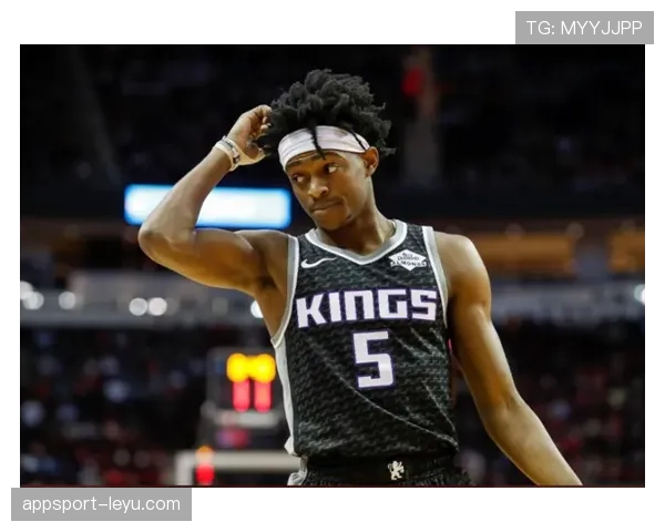 国王速度再现！福克斯狂飙突破再成比赛胜负手