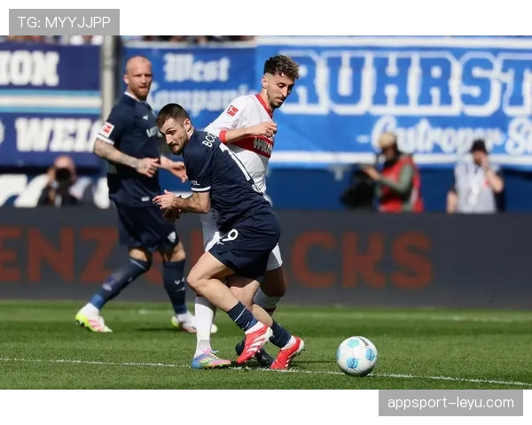 斯图加特中路渗透打法稳健，掀起足球战术革新热潮