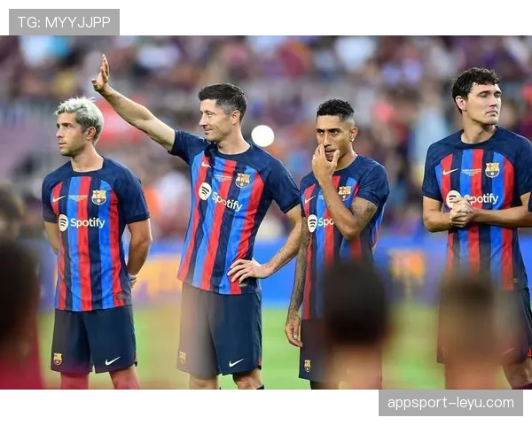 莱万多夫斯基状态火热，欧冠进球纪录再刷新引热议