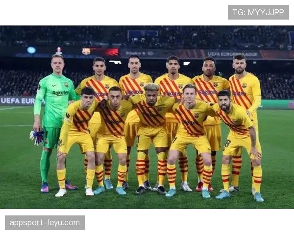 足球季后赛阶段各队竞争态势与晋级前景分析