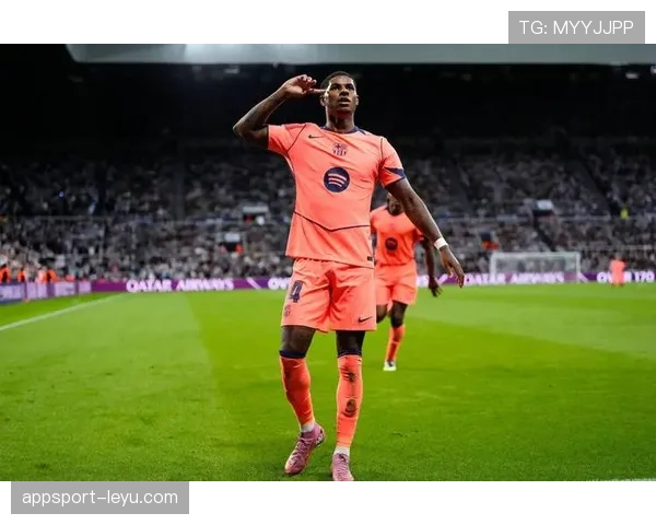 莱奥 vs 拉什福德:冲击型边锋的突破效率与战术适配 莱奥 vs 拉什福德:冲击型边锋的突破效率与战术适配