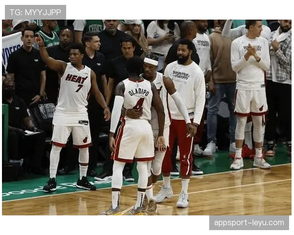 巴姆·阿德巴约内线挡拆频繁制造优势提升季后赛防守效率